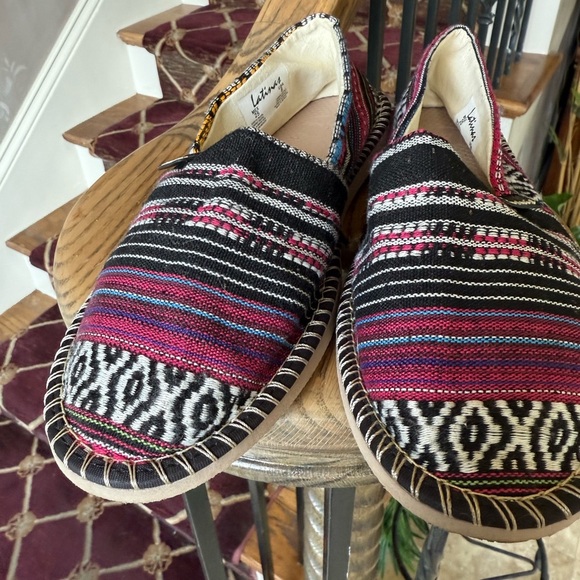 Latinas ladies fabric flats excellent condition, size 8 - Picture 8 of 11